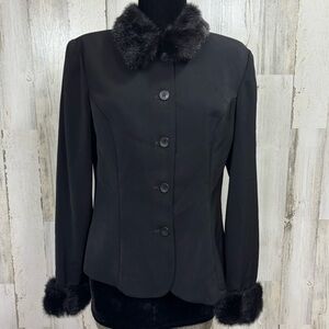 Amanda Smith Black Fur-Trimmed Blazer‎